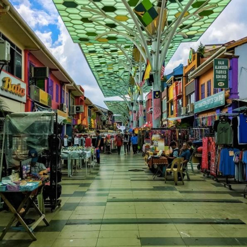 India Street diberi nafas baru dengan tambahan fasiliti terkini bagi memudahkan urusan jual beli orang ramai.