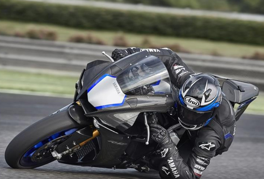 Khabar angin menyatakan rupa YZF-R25M dikatakan seakan-akan abangnya Yamaha YZF-R1M 