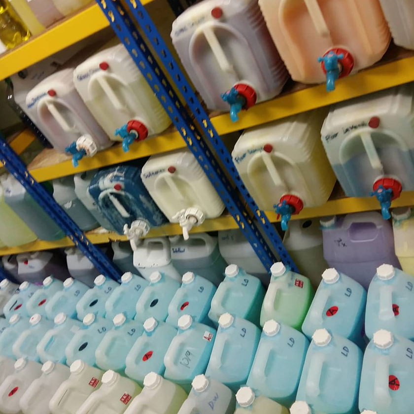 Bottles filled with detergents for your everyday needs. IMAGE: @byobdamansarakim