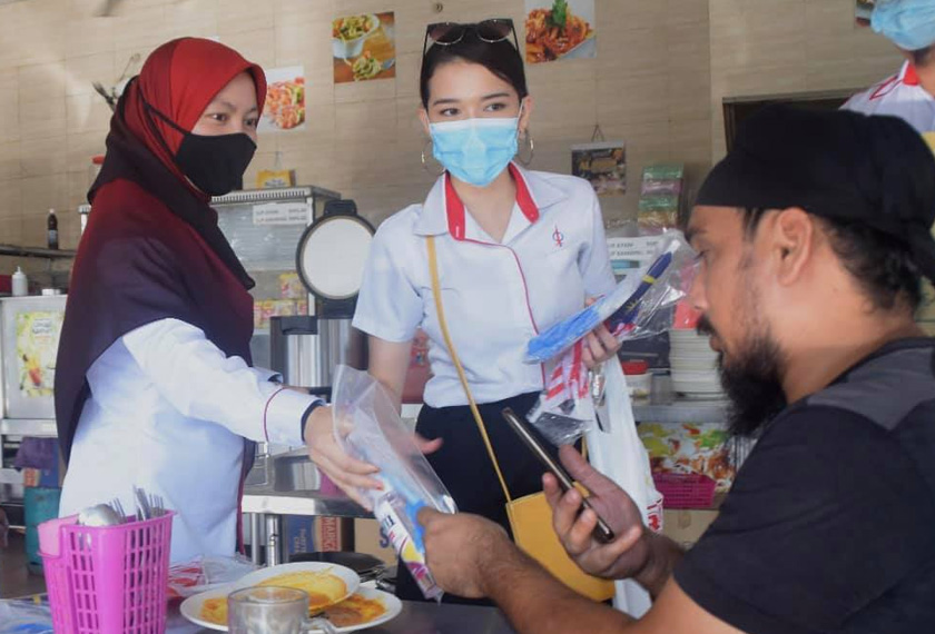 Setiausaha Publisiti Wanita DAP Johor itu berpendapat politik perkauman adalah lapuk, dan menghambat perjalanan negara untuk maju ke hadapan