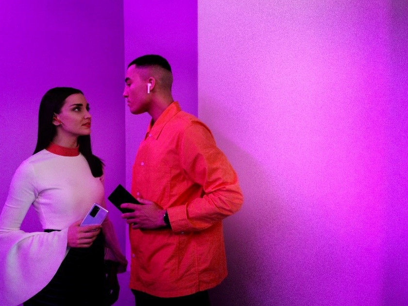 Dengan HUAWEI Freebuds 3 pengguna boleh berhubung secara automatik apabila menggunakannya pada masa lain.