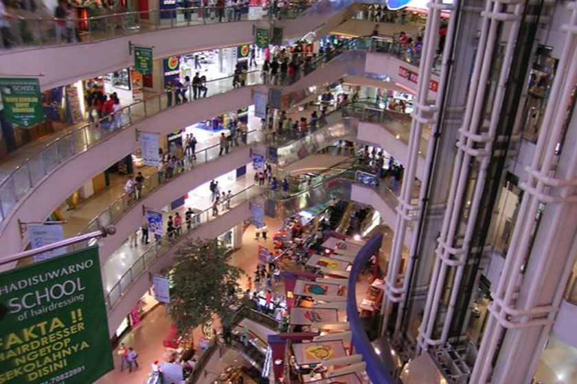 'Personal shopper' diharap dapat bantu pulihkan industri peruncitan. - Gambar fail/Flickr