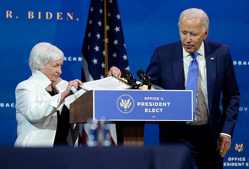 Janet Yellen bersama Joe Biden, di The Queen, Wilmington, Delaware, 1 Dis, 2020. (Foto AP)