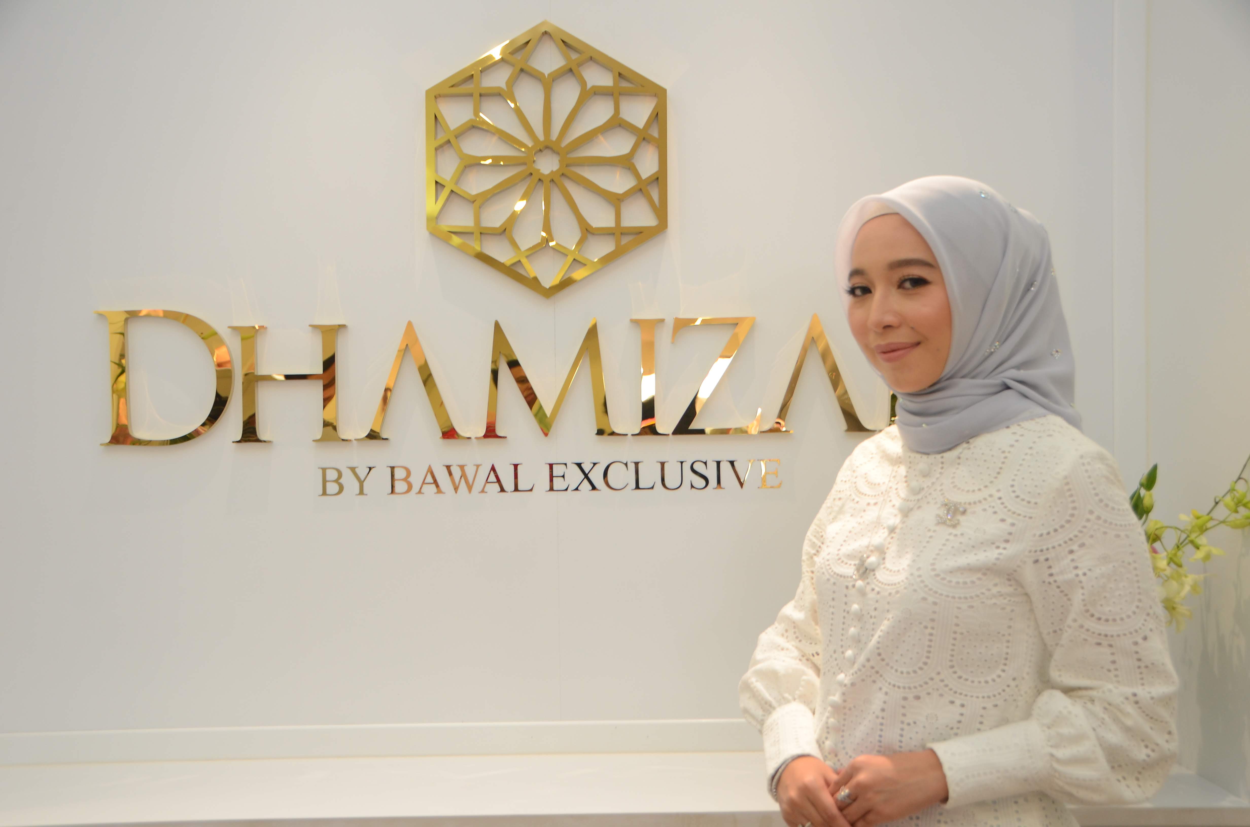 Bagi Hamizah, memiliki dan menjual tudung jenis bawal yang termahal di daerah Batu Pahat dan Johor Bahru, Johor, adalah satu apresiasi baginya.