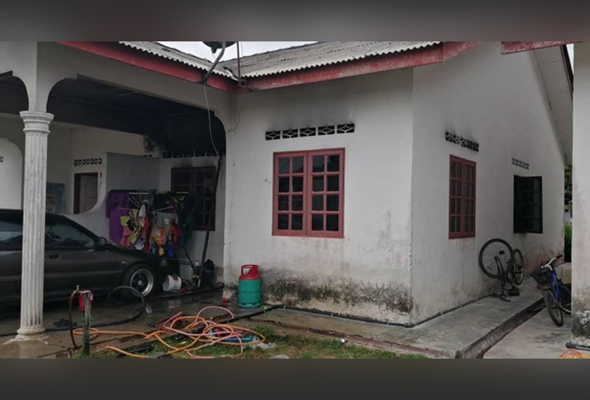 Dalam kejadian sekitar 11.30 pagi itu, mangsa yang maut dikenali sebagai Siti Nur Aini Zulimi. - Foto JBPM