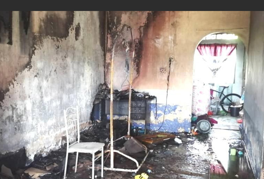 Ketika kejadian bapa mangsa yang merupakan seorang tentera tiada di rumah dan sedang bertugas di Kem Tentera Syed Sirajuddin, Gemas. - Foto JBPM