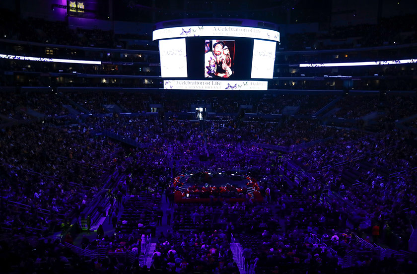 Penjualan tiket memorial itu akan disalurkan kepada Badan Sukan Mamba dan Mambacita yang menyokong program sukan buat anak muda kendalian Bryant sebelum ini. Foto AP