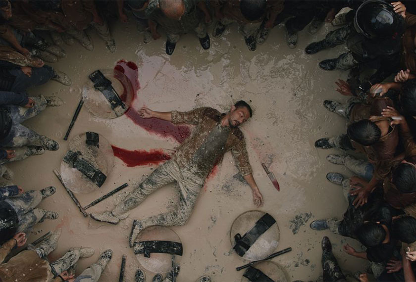 Kematian ayah Sancaka adalah momen penting dalam filem Gundala. Foto Screenplay Films