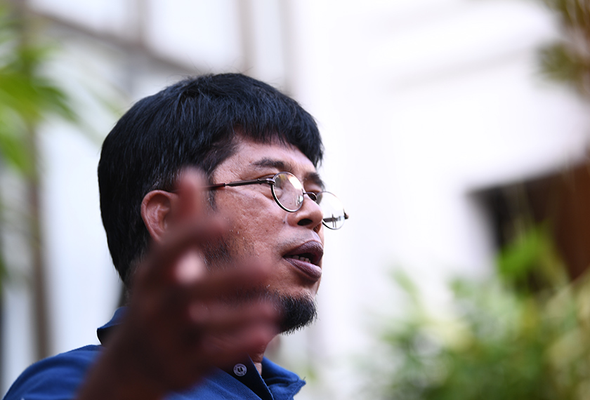 Pensyarah Pengajian Melayu , Fakulti Kemanusiaan, Universiti Prince Songkhla, Pattani penolong Profesor Dr Faisol Awang. Astro AWANI