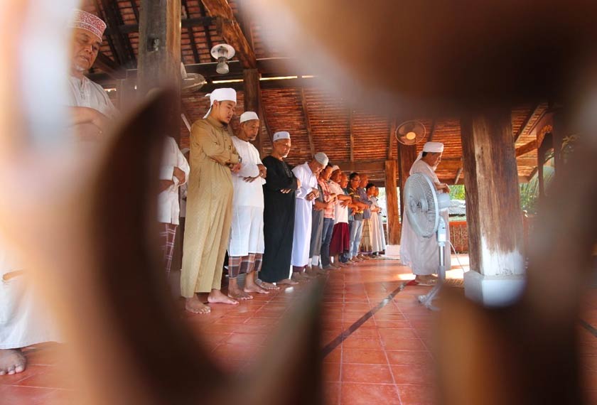 Imam-imam di selatan Thailand tidak akan cuai menggalas tugas masing-masing dalam memberikan didikan agama kepada masyarakat setempat. Foto Ahmad Zakki Jilan