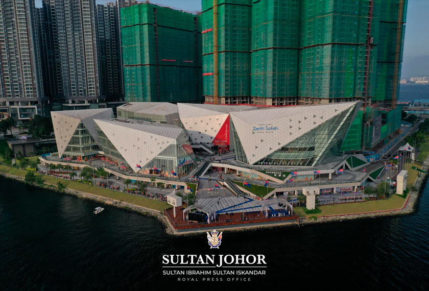 Dengan perkenan daripada Sultan Ibrahim, panggung opera berkenaan diberi nama bersempena Permaisuri Raja Zarith Sofiah. Facebook Sultan Ibrahim Sultan Iskandar