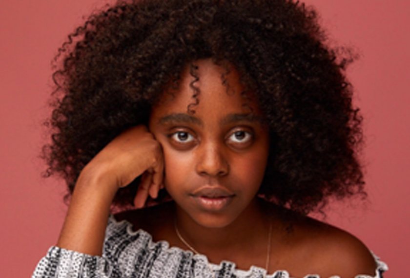 Sinar Naomi sebagai aktivis muda bermula ketika dia berada di bangku sekolahnya dan sewaktu itu genap sebulan kejadian menembak pelajar Afrika Amerika di sekolahnya.