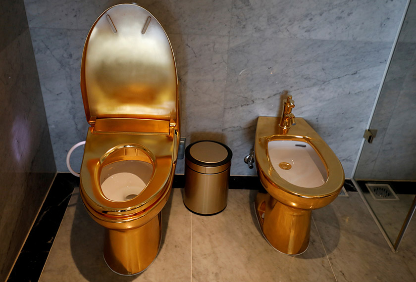 Hotel terbabit menggunakan 5,000 kaki persegi seramik dan ditawarkan pada harga £250 (RM1,334.92) untuk semalam.