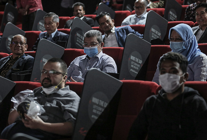 Berdasarkan tinjauan dan laporan diterima, operator pawagam mengikuti syarat ditetapkan kerajaan dari aspek kebersihan, keselamatan dan pematuhan SOP.