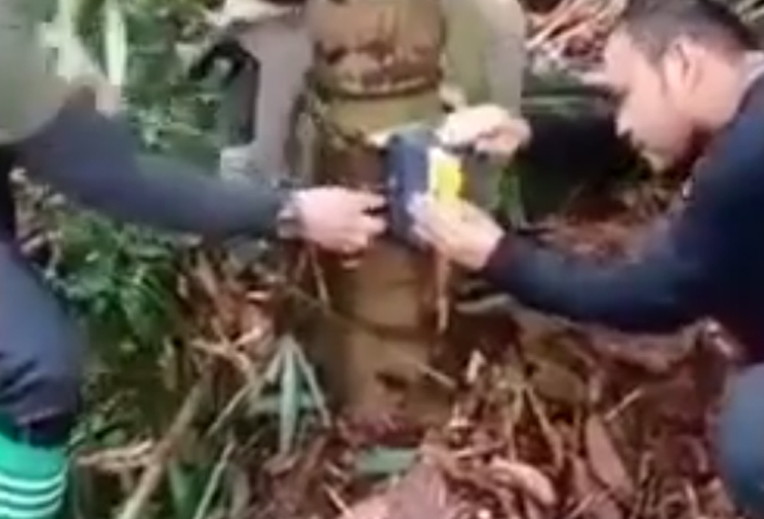 Modus operandi yang digunakan oleh kumpulan tersebut adalah dengan memasang jerat dawai di sepanjang laluan haiwan liar tersebut.