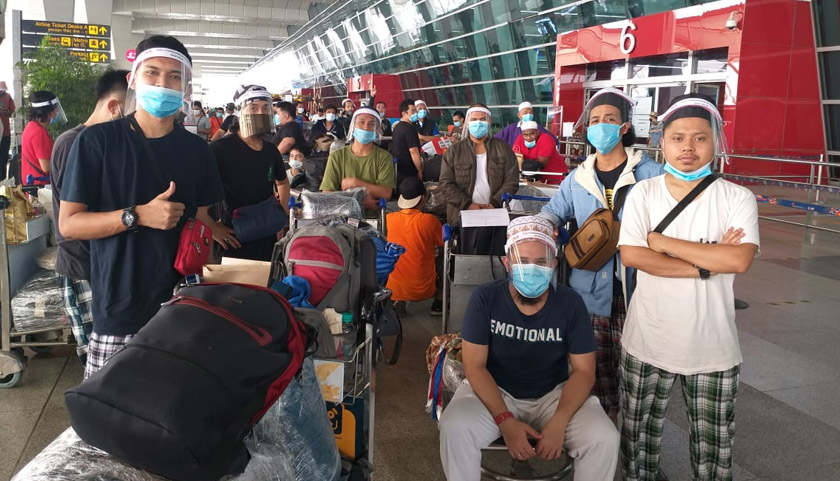 Rakyat Malaysia dan beberapa jemaah tabligh yang terkandas di India sejak Mac lalu selamat tiba di KLIA pagi Sabtu.