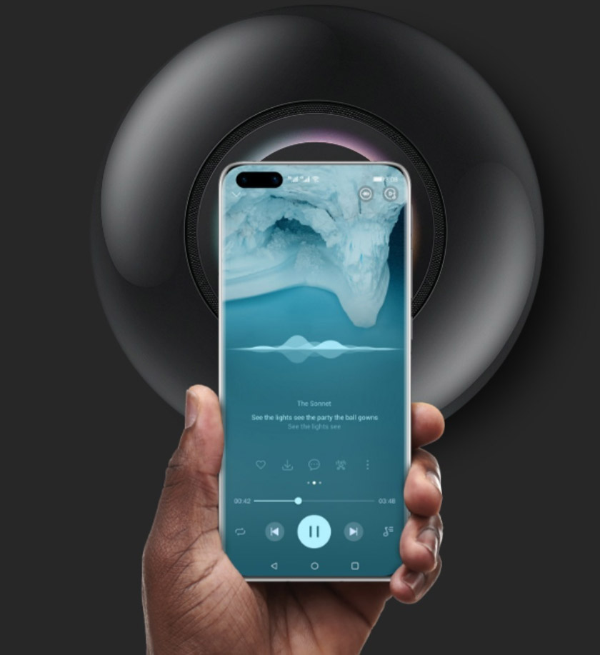 Pembesar suara Sound X untuk memainkan muzik, ia memang sangat mudah dengan adanya ciri perkongsian One-Tap Audio Huawei.