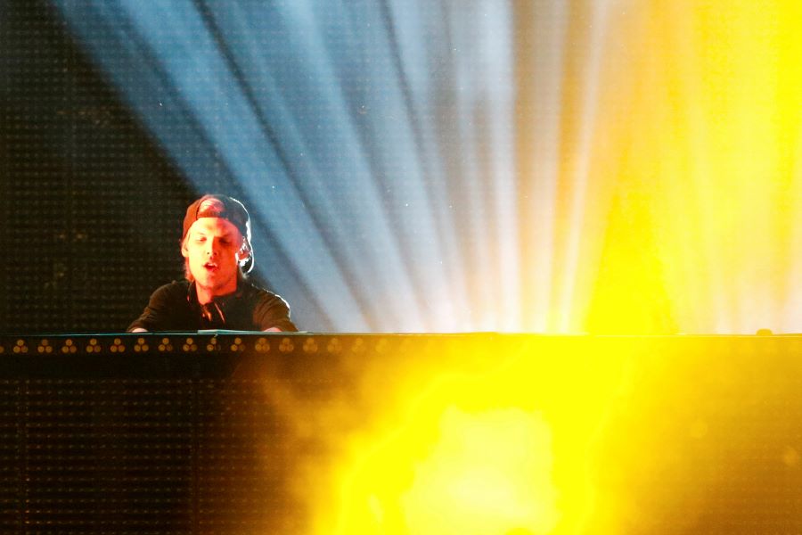 DJ Avicii performs during a concert at Brooklyn's Barclay's Center in New York June 28, 2014. REUTERS/Eduardo Munoz/File Photo
