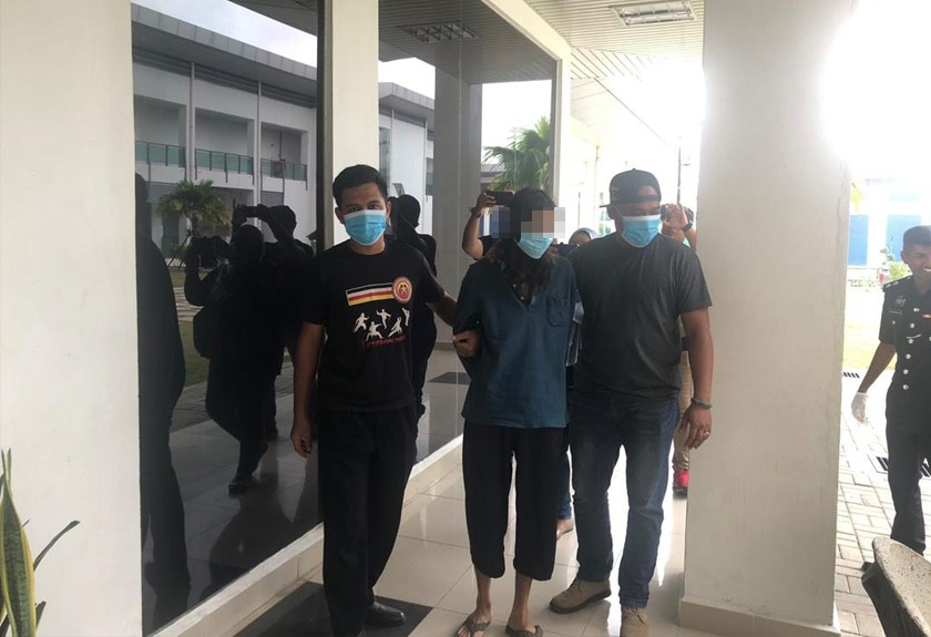 Suspek ditahan pihak polis selepas mengaku menanam pokok ganja untuk kegunaan sendiri. - Astro AWANI