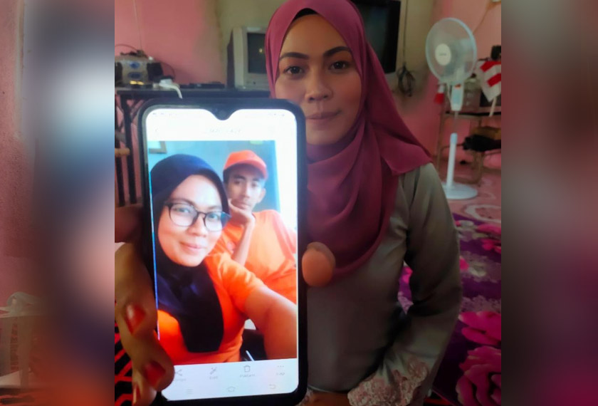 Nur Syamimi menunjukkan gambar ketika dia dan Zainari ditugaskan bersama. - Astro AWANI