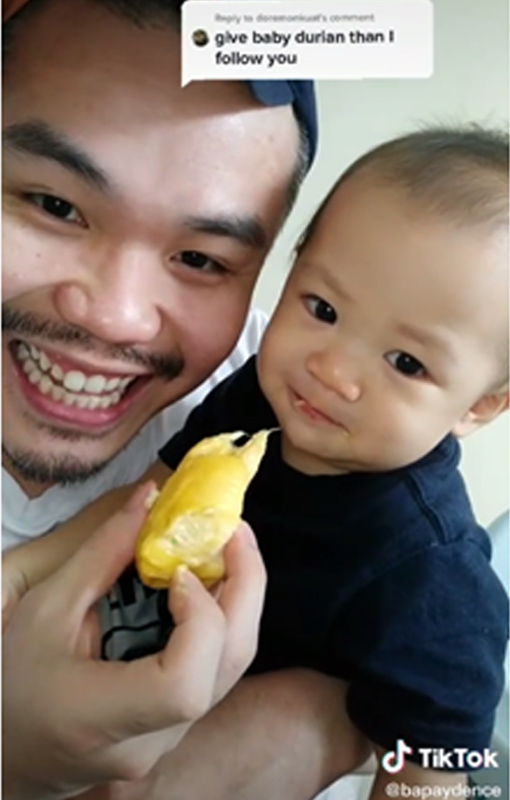 Alex yang selalu merakam video mukbang turut menjadikan Tik Tok sebagai medium berkongsi kenangan indah bersama anaknya.