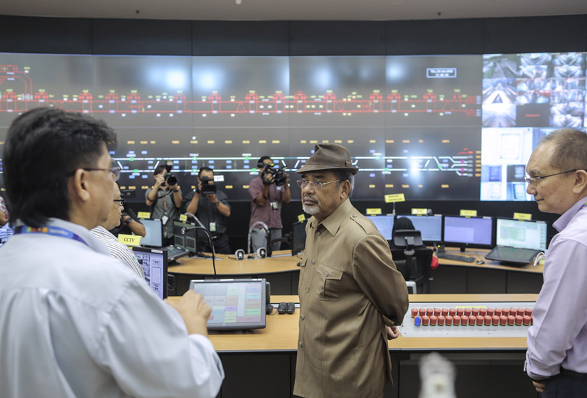 Tajuddin menegaskan syarikat itu tidak boleh selamanya bergantung kepada orang luar dalam membekalkan segala komponen untuk perkhidmatan syarikat tersebut.