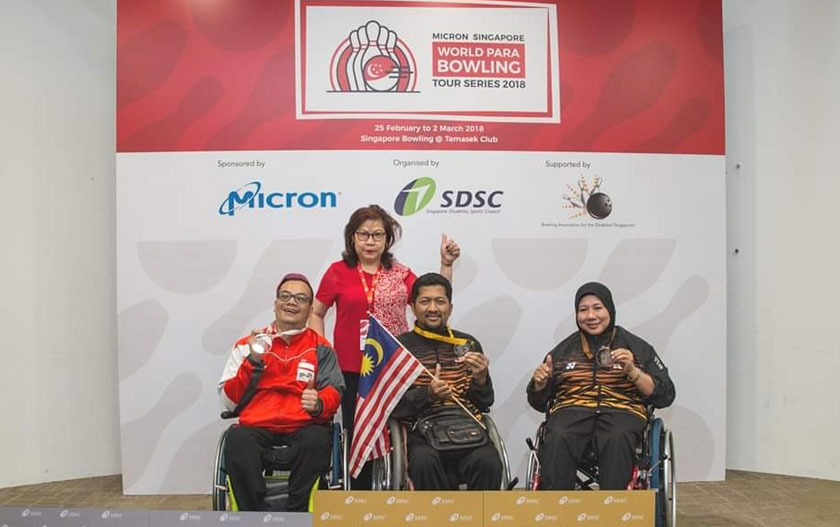 Pada tahun 2009, Noor Lizah mula berkecimpung dalam sukan bowling. 
