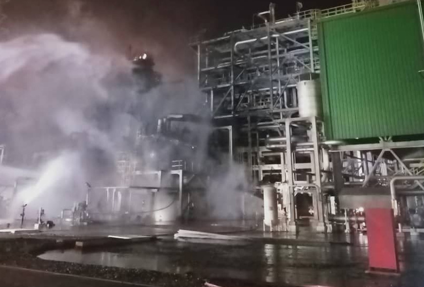 4 rentung, 1 hilang dalam kebakaran di Rapid Pengerang - Foto JBPM