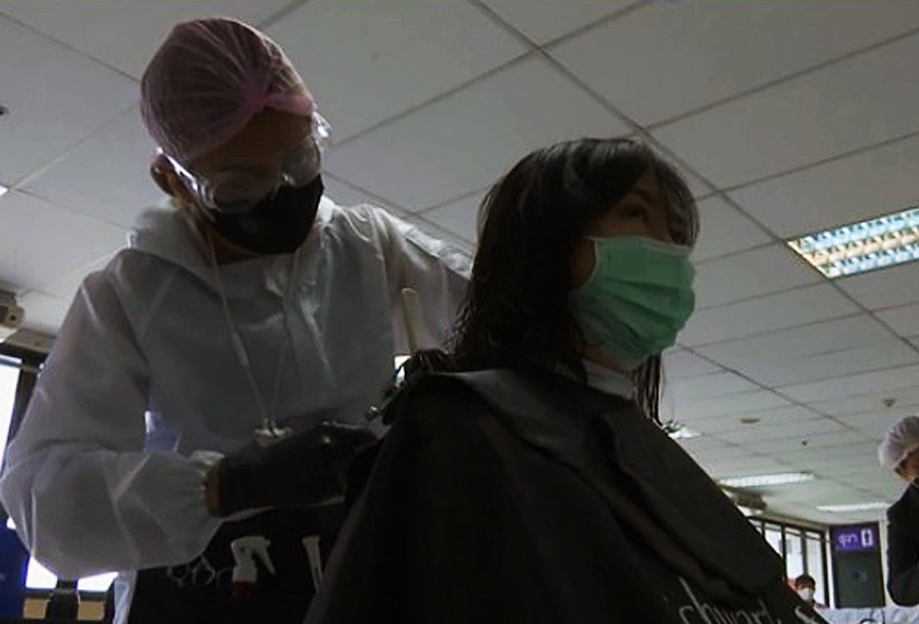 Walaupun terdapat sedikit kekangn dari segi pergerakan, ia tidak mendatangkan masalah buatnya, asalkan keselamatan terjaga