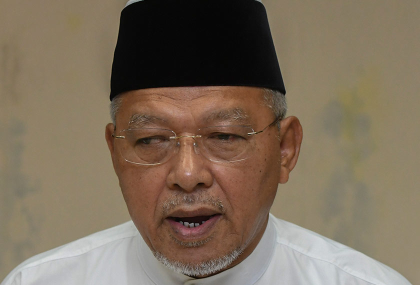Menteri Besar Kelantan, Datuk Ahmad Yakob