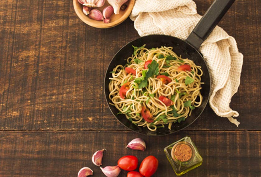 Mee tidak mampu bertahan lama kerana bahan asanya adalah tepung yang juga olahan gula sederhana yang sangat mudah dicerna