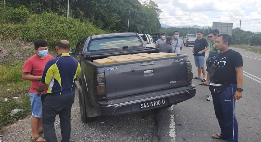 Kenderaan suspek ditahan kerana didapati berada dalam keadaan mencurigakan. Foto ihsan PGA