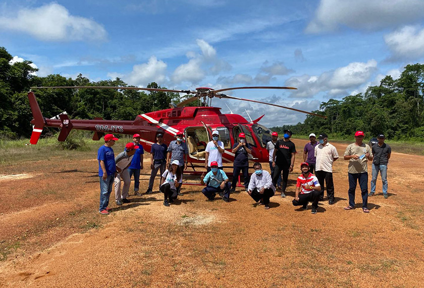 IKHLAS terpaksa menggunakan pengangkutan udara untuk menghantar barangan keperluan asas.