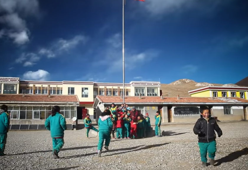 Sekolah tertinggi di dunia terletak di Phuma Changtang, Tibet.