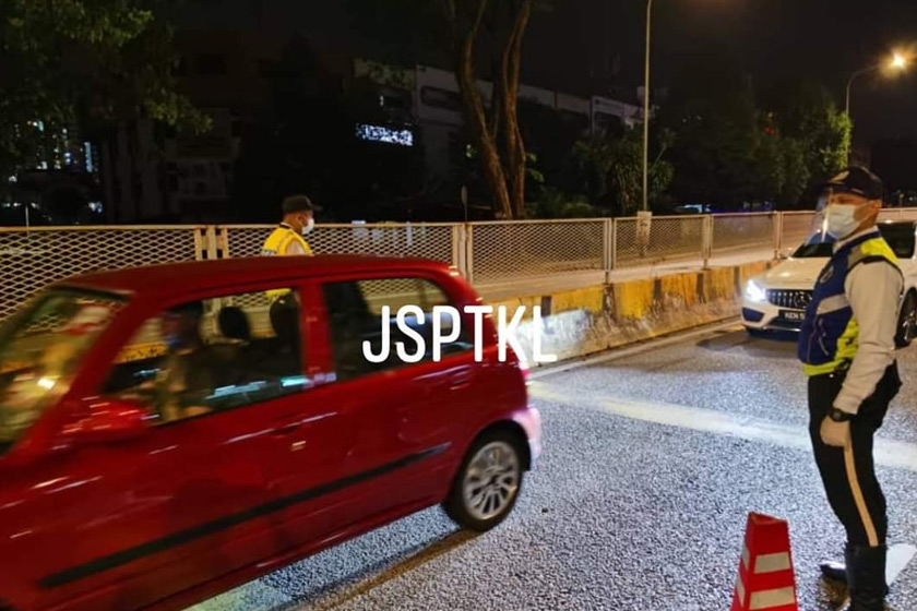 Pengguna jalan raya diingatkan supaya tidak memandu dalam keadaan mabuk. Foto JSPTKL