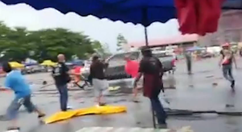 Seorang ahli perniagaan dituduh di Mahkamah Sesyen Kuala Kubu Bharu atas kesalahan memandu dalam keadaan mabuk sehingga mencederakan penjaja di Pasar Malam Pekan Bukit Sentosa pada 22 Mei lalu.