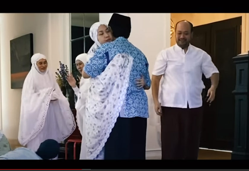 Bersama dengan keluarga, Bunga kini menjalani kehidupan normal baharu, yang mana dengan membacakan surah Yassin setiap malam buat Ashraf menjadi rutin setiap malam.