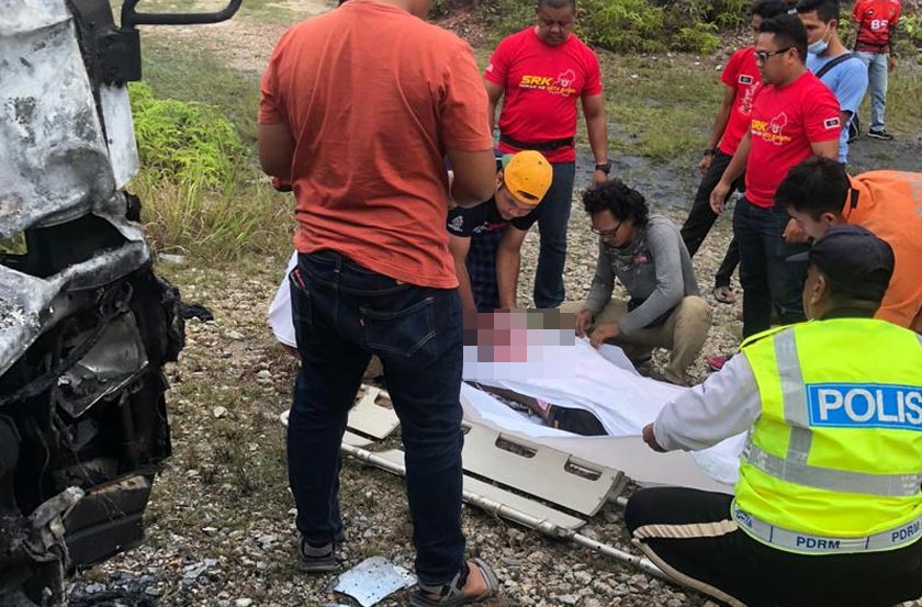 Mangsa Zoraimi Izan maut di lokasi kejadian selepas mengalami kecederaan parah. - Foto PDRM
