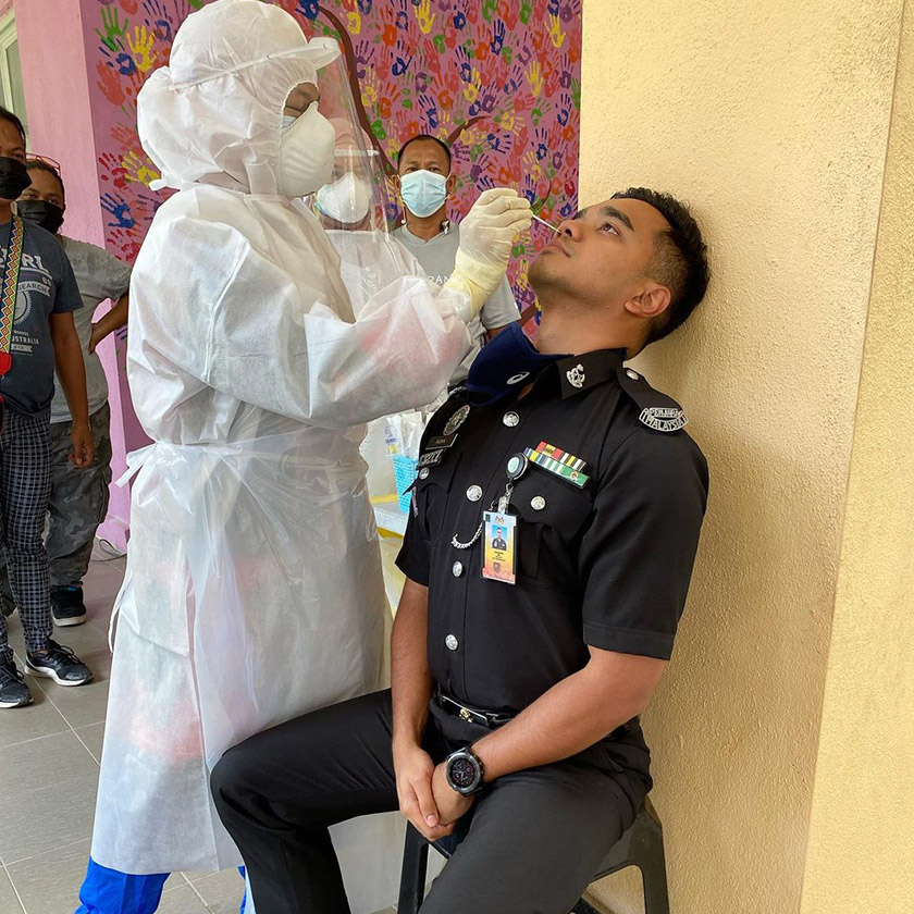 Ali Satar sudah beberapa kali menjalani ujian saringan COVID-19 sebelum ini terutama sebelum menjalani penggambaran drama. - Gambar Instagram ALIF SATAR