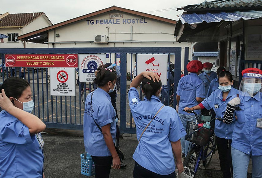 The situation at the female dormitories after the government announced the implementation of the at Enhanced Movement Control Order (EMCO) the Top Glove company dormitories, in Klang, Selangor from Nov 17 to Nov 30. – Astro AWANI / Shahir Omar 