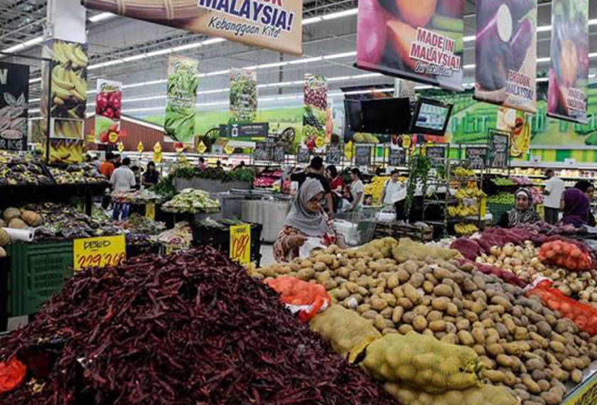 KBBM ini turut mampu menjadi platform terbaik kepada syarikat tempatan agar terus menghasilkan produk bermutu tinggi.