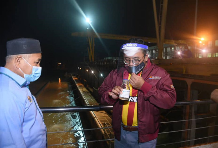 Menteri Besar Selangor, Datuk Seri Amirudin Shari berkata, usaha sedang dilaksanakan bagi membersihkan sumber air sekaligus memulihkan bekalan air secepat mungkin.