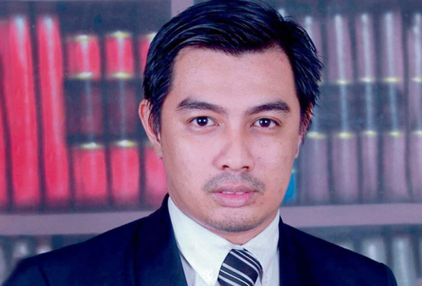 Begitupun, penganalisis politik dari Universiti Utara Malaysia (UUM), Md Shukri Shuib menegaskan apa yang dilakukan Majlis Tertinggi UMNO ketika ini seolah-olah memanipulasi sistem politik negara.