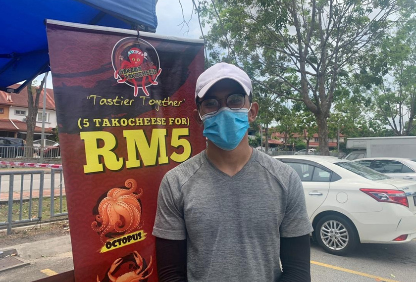 Jelas Ahmad Daniel, masalah gangguan bekalan air sedikit sebanyak menjejaskan pendapatannya sebagai peniaga kecil-kecilan