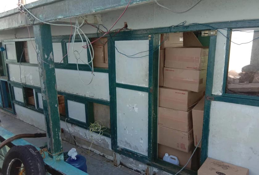 Hasil pemeriksaan menemui 398 kotak berisi 19,900 karton rokok putih disyaki cuba diseludup masuk dengan anggaran nilai termasuk cukai sebanyak RM2.8 juta.