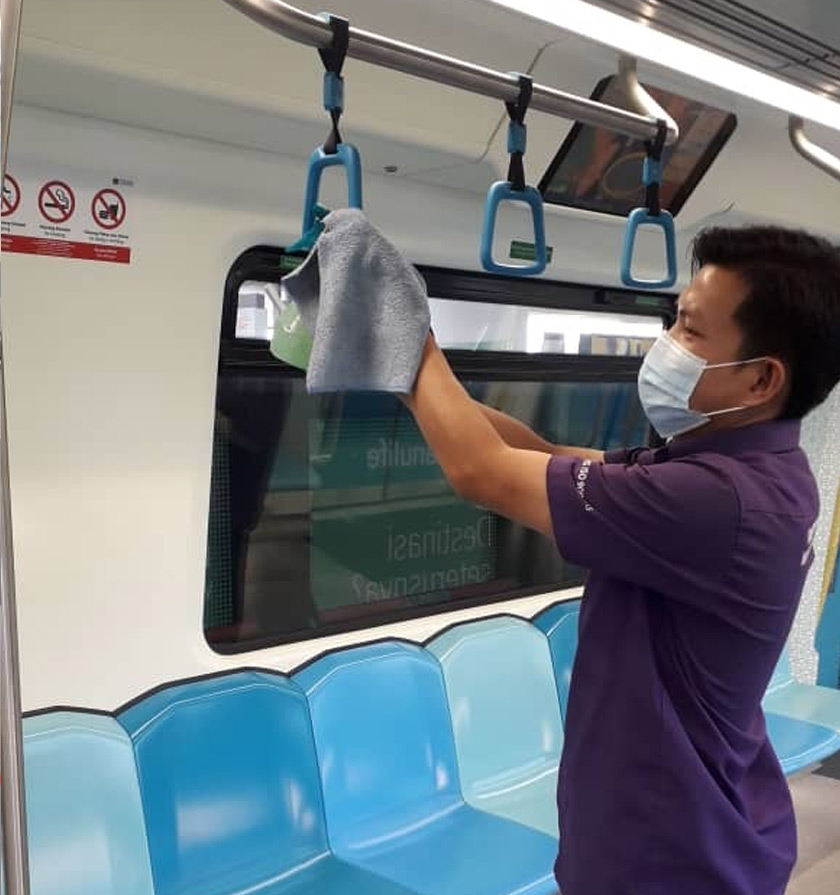 Perkhidmatan MRT Laluan Kajang dan semua perkhidmatan pengangkutan awam lain kendalian Prasarana adalah selamat digunakan. - Gambar ihsan Prasarana.