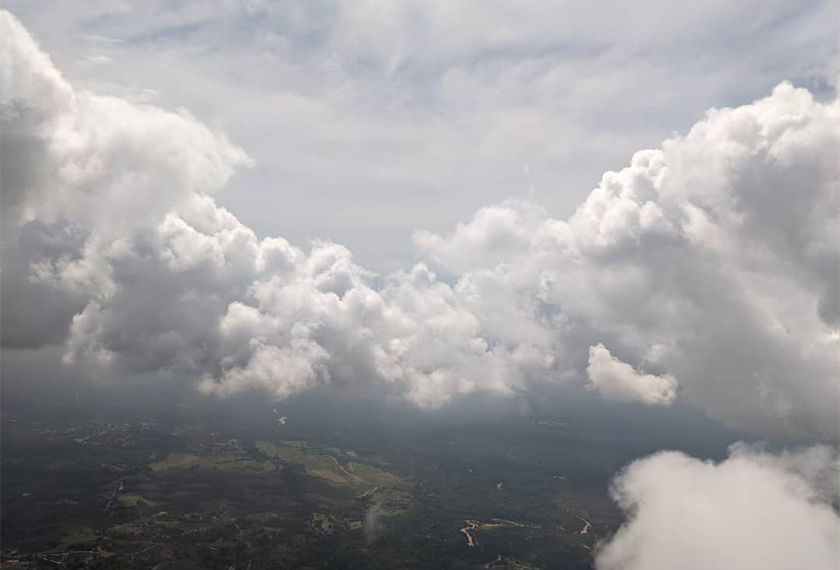 Helikopter itu dinaiki oleh Pemangku Raja Pahang, Tengku Mahkota Tengku Hassanal Ibrahim Al-Sultan Abdullah.