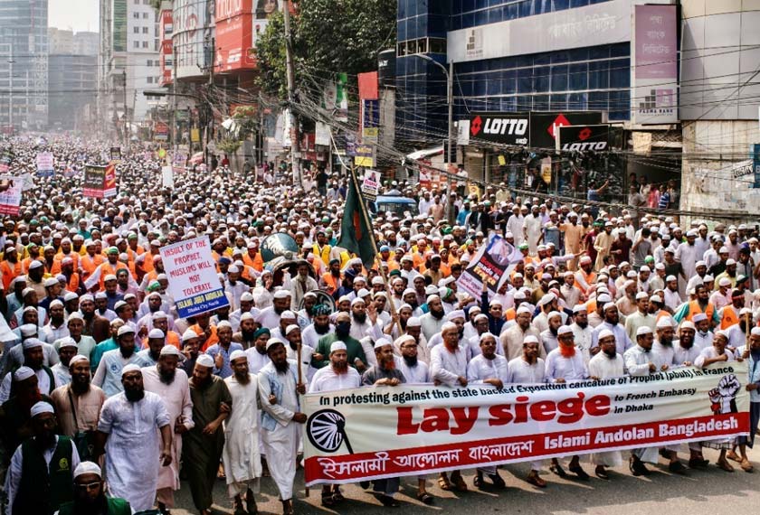 Supporters and activists of the Islami Andolan Bangladesh, an Islamic political party, take part in a protest calling for the boycott of French products and to denounce the French President Emmanuel Macron for his comments over a cartoon of Prophet Mohammad, in Dhaka, Bangladesh, October 27, 2020. REUTERSpic
