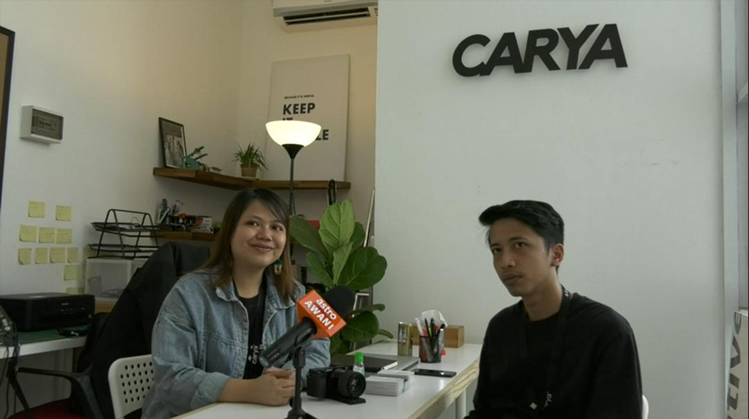 Penerbit Eksekutif Carya, Siti Aishah Alias bersama Pengarah Kreatif, Wan Mohd Nazrin Wan Affandi ketika ditemu bual Astro AWANI.