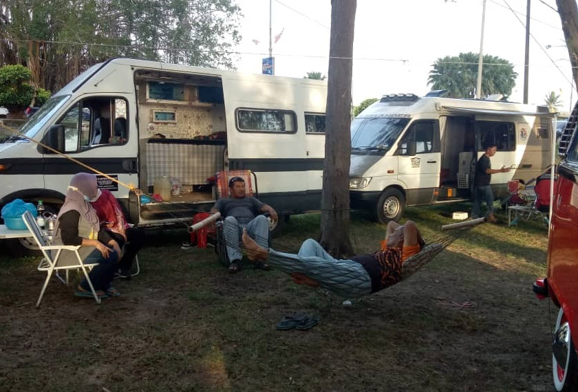 Aktiviti perkhemahan campervan semakin digemari di Malaysia.